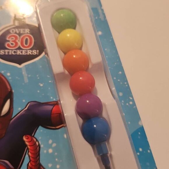 Marvel Spiderman Lot of 2 Christmas Activity Book and Sheet of Static Cling Wind - Picture 4 of 9
